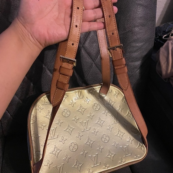 Authentic LV Vernis Monogram Backpack Two Tone main image 13